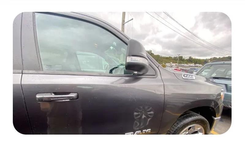 RAM 1500 Big Horn Crew Cab SWB 4WD 2021