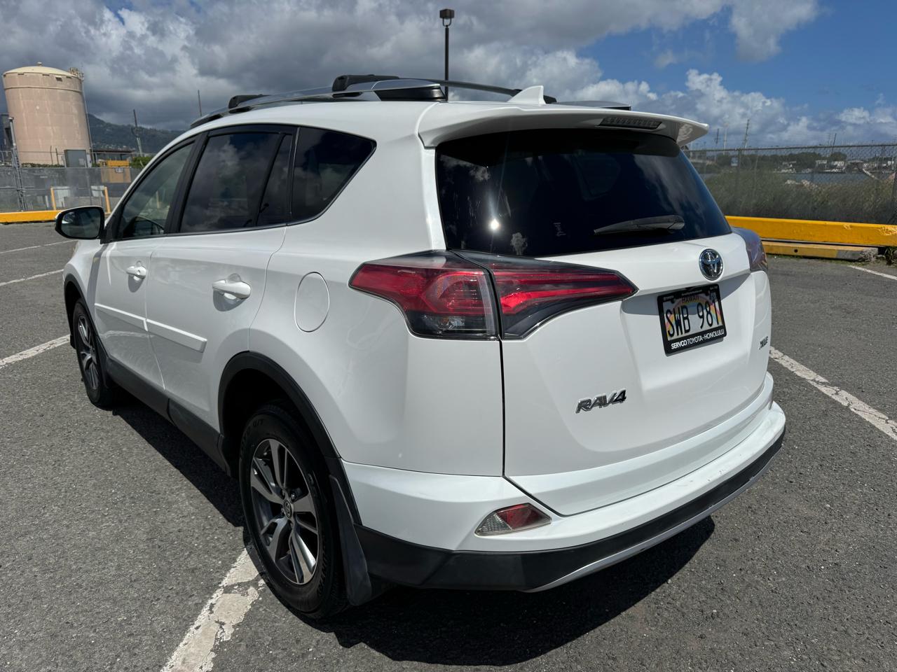 Toyota RAV4 XLE FWD 2016