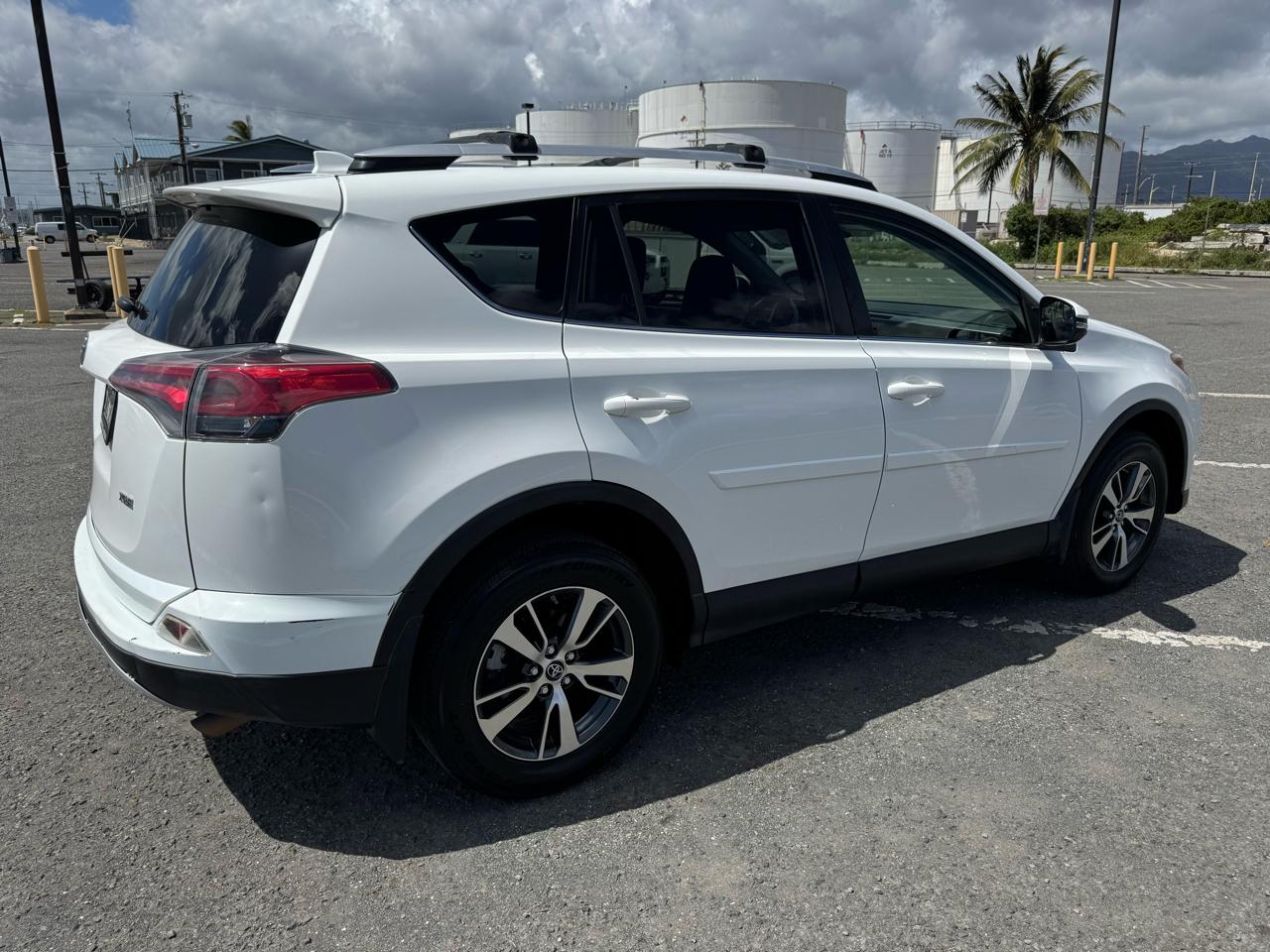 Toyota RAV4 XLE FWD 2016