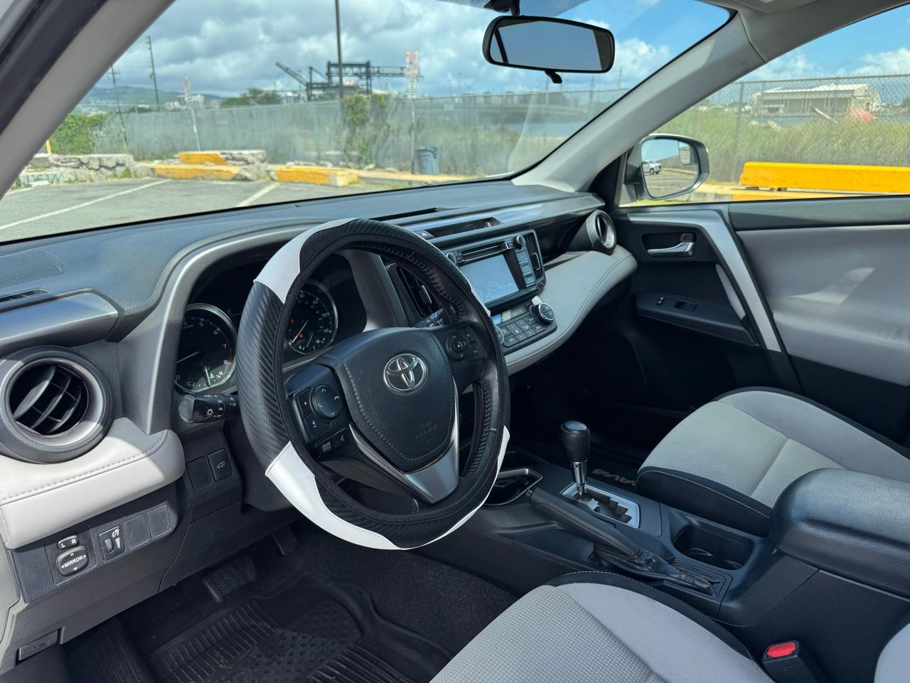 Toyota RAV4 XLE FWD 2016