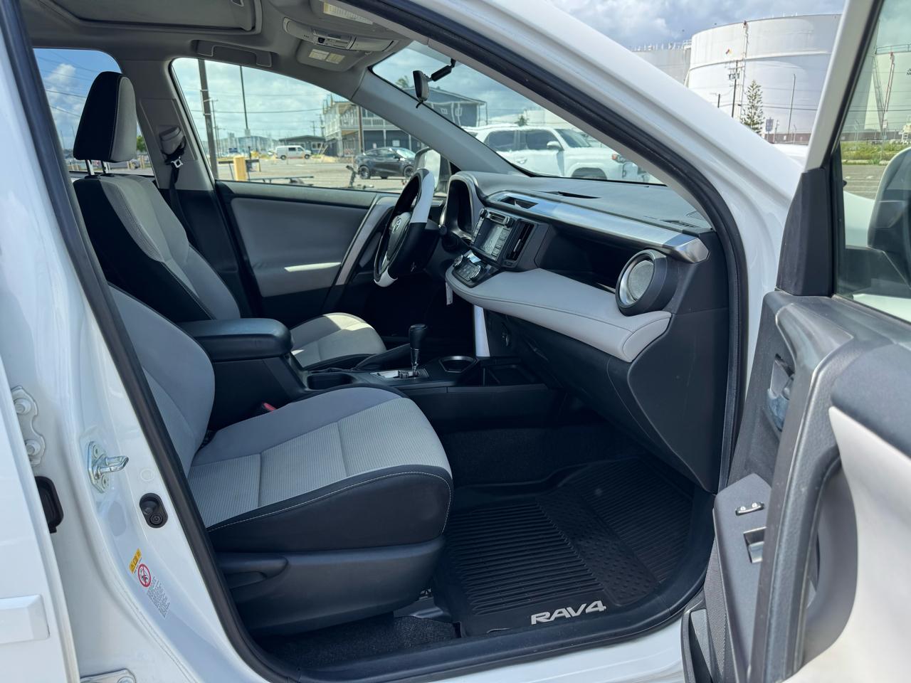 Toyota RAV4 XLE FWD 2016