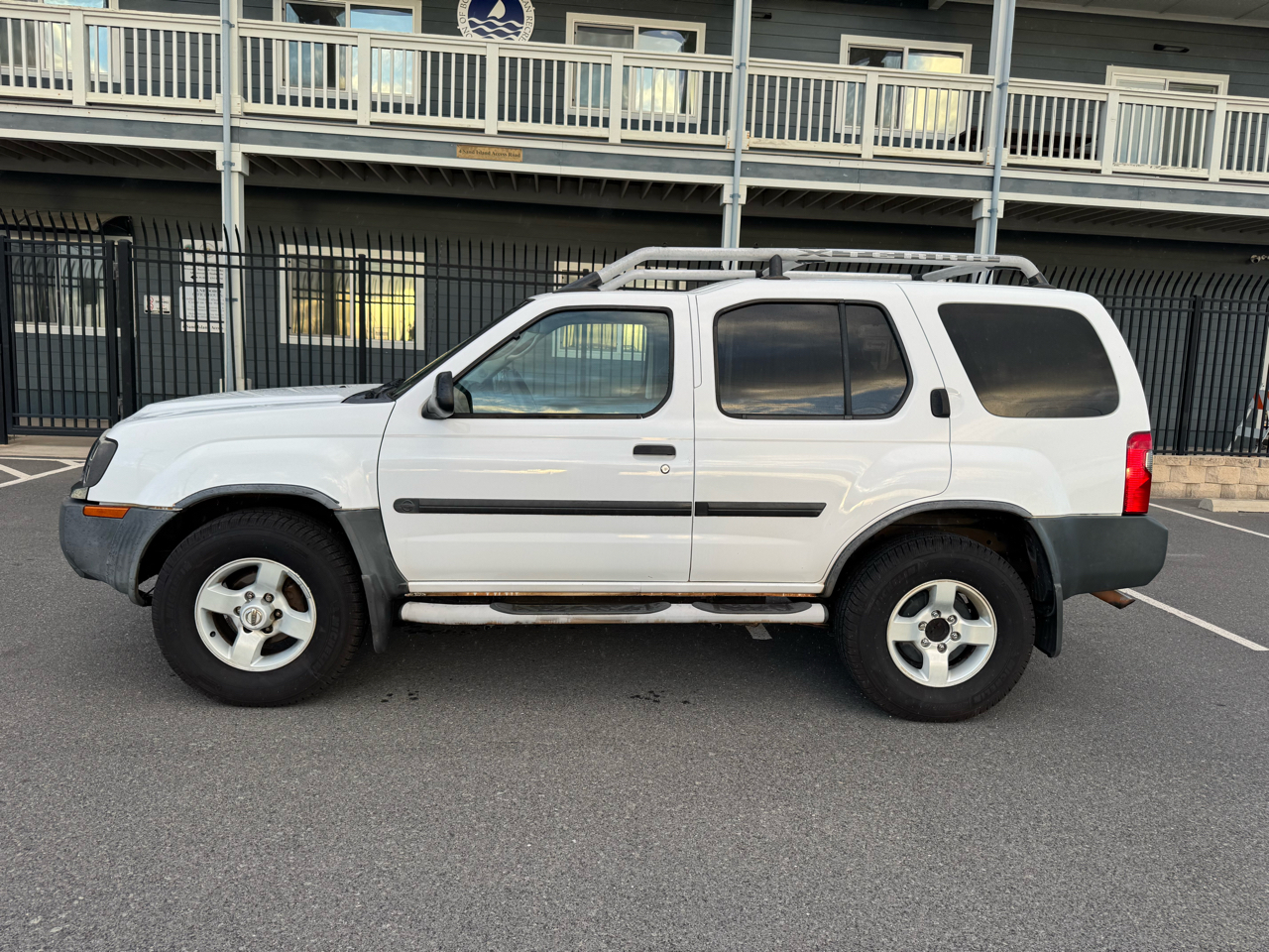 Nissan Xterra XE 2WD 2004