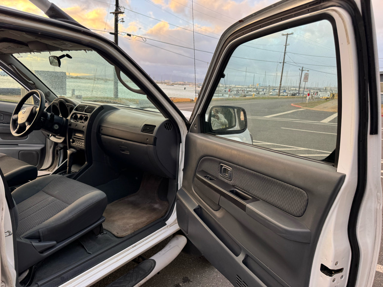 Nissan Xterra XE 2WD 2004