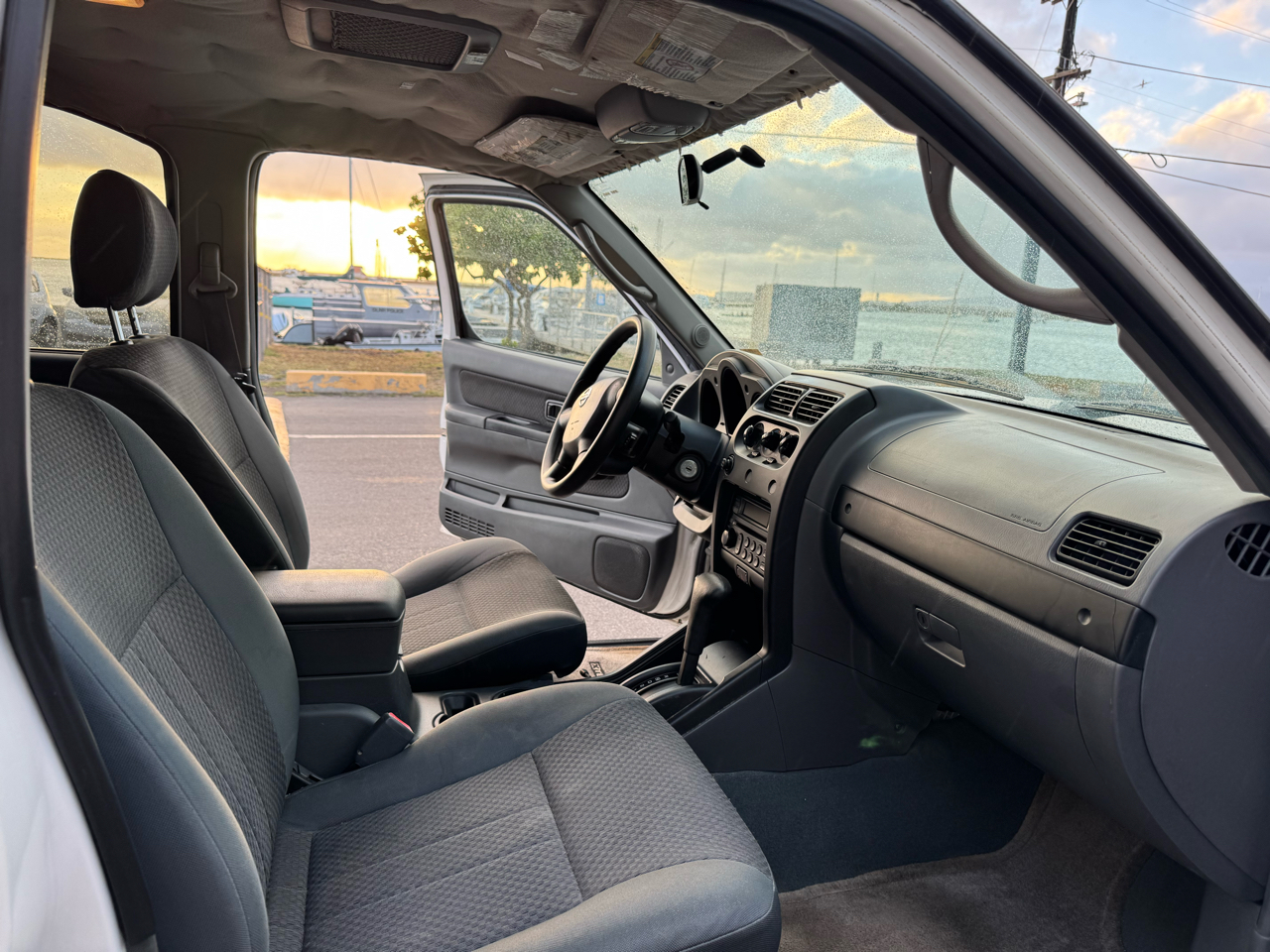 Nissan Xterra XE 2WD 2004