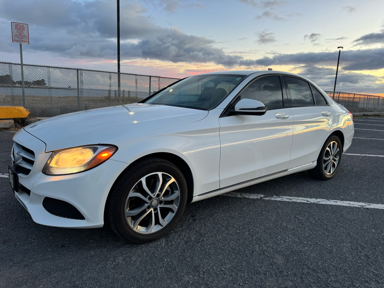 2015 Mercedes-Benz C-Class C300 4MATIC Sedan