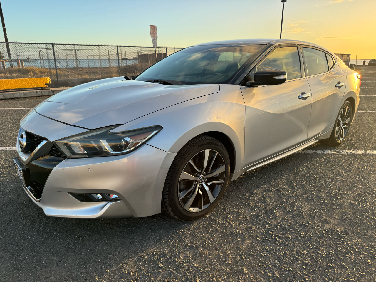 2016 Nissan Maxima SR