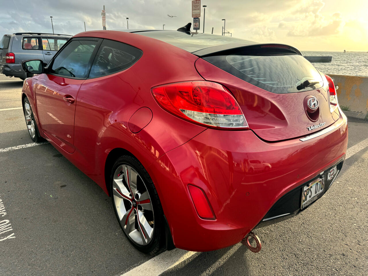 Hyundai Veloster Base 2012