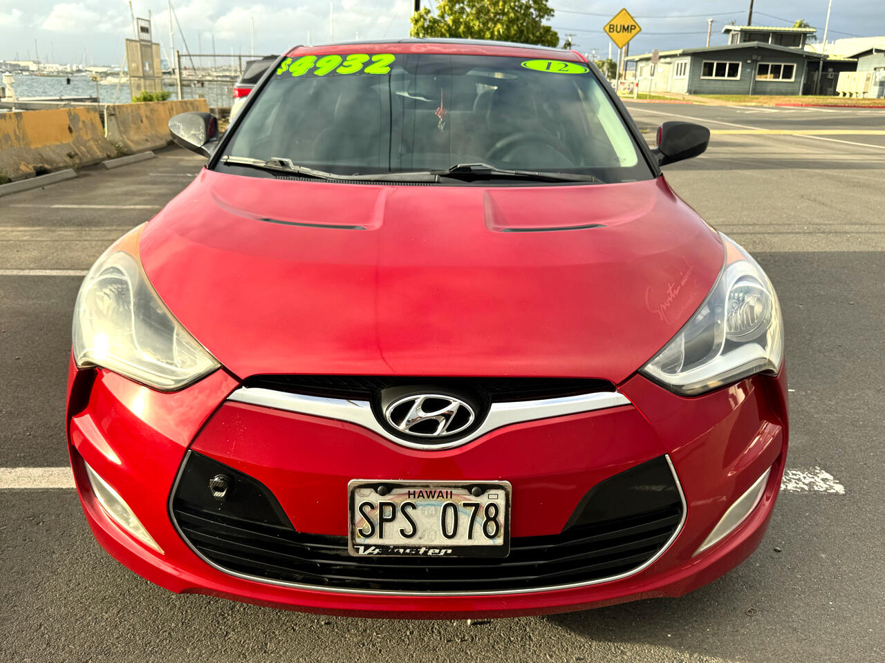 Hyundai Veloster Base 2012