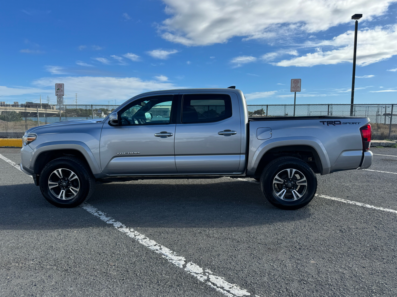 Toyota Tacoma 2WD Double Cab V6 AT TRD Sport (Natl) 2018