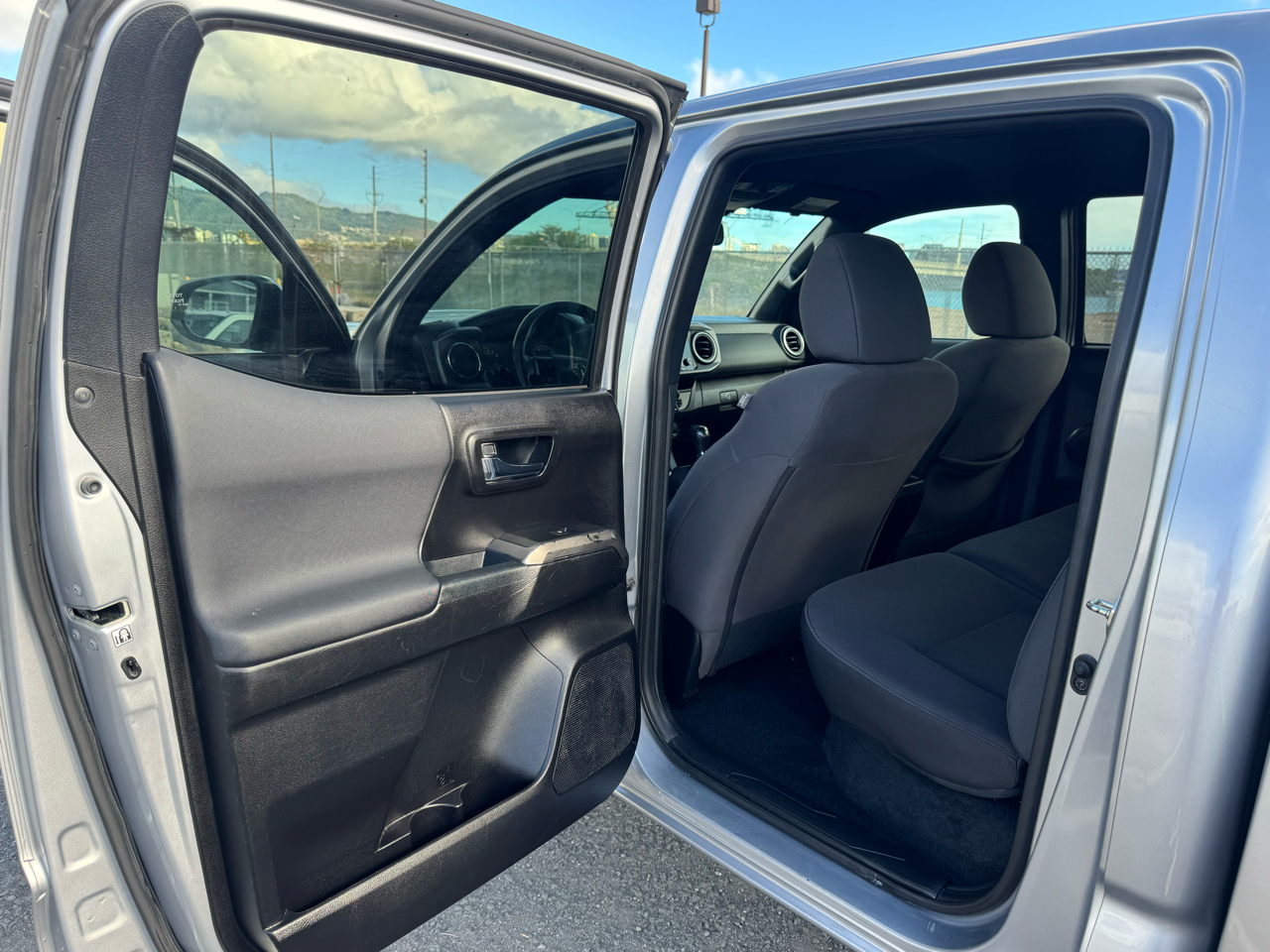 Toyota Tacoma 2WD Double Cab V6 AT TRD Sport (Natl) 2018