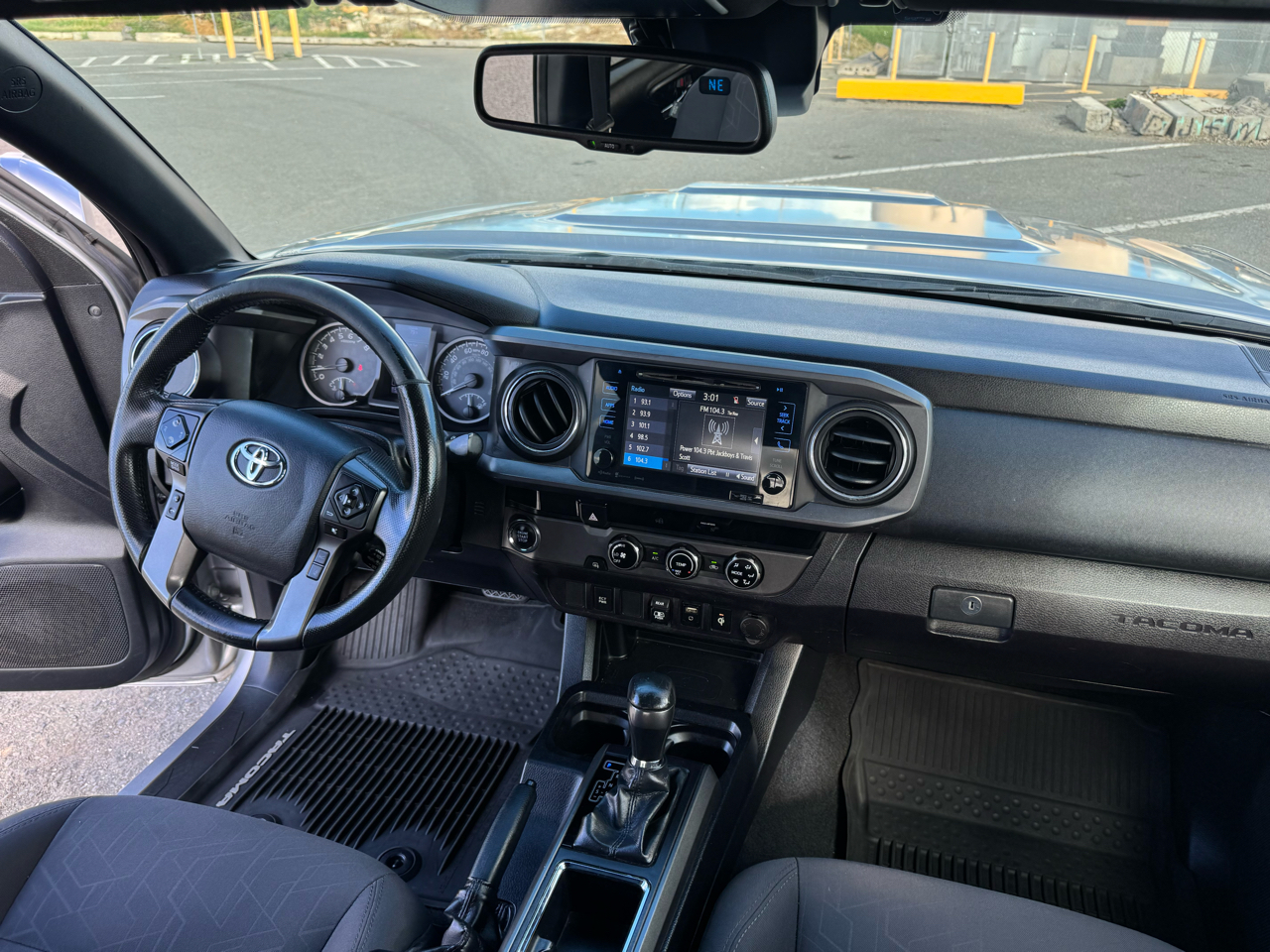 Toyota Tacoma 2WD Double Cab V6 AT TRD Sport (Natl) 2018