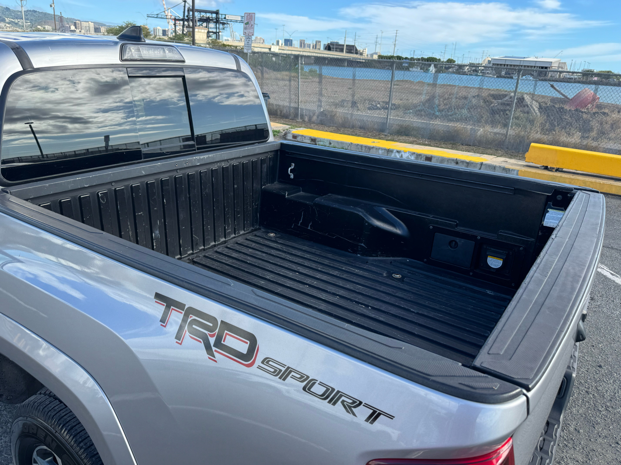 Toyota Tacoma 2WD Double Cab V6 AT TRD Sport (Natl) 2018