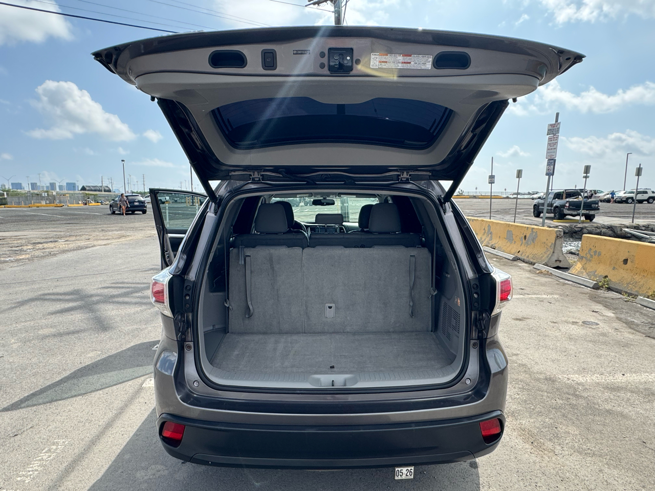 Toyota Highlander XLE FWD V6 2014