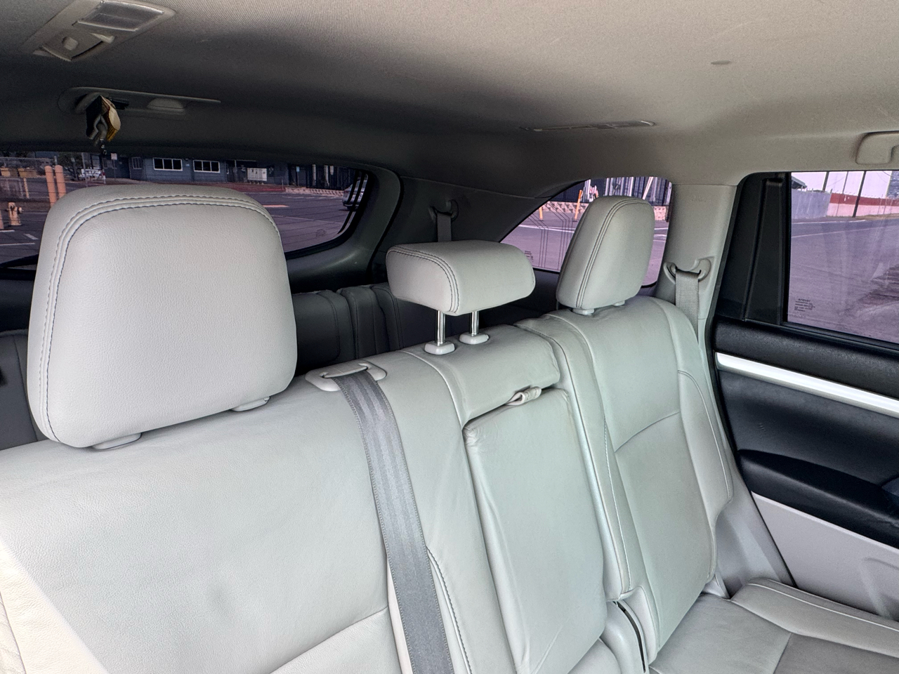 Toyota Highlander XLE FWD V6 2014