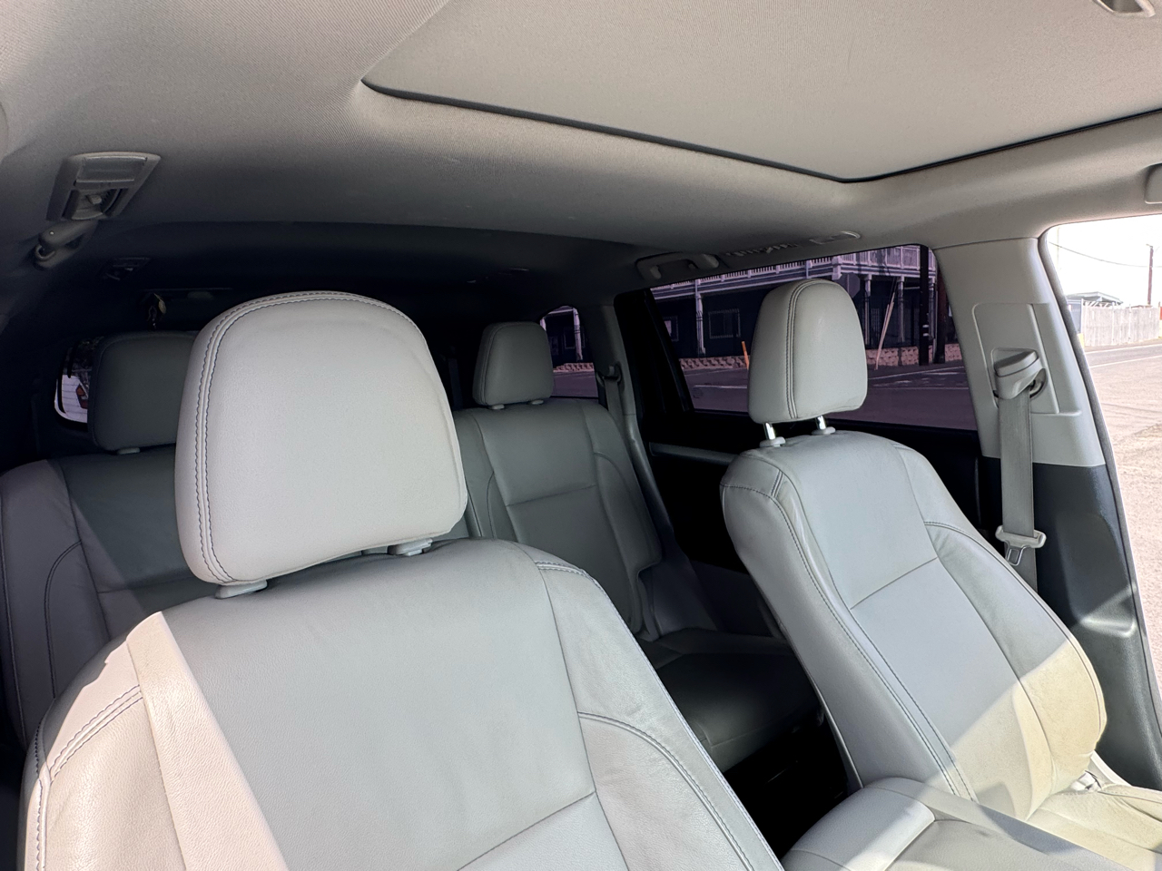 Toyota Highlander XLE FWD V6 2014