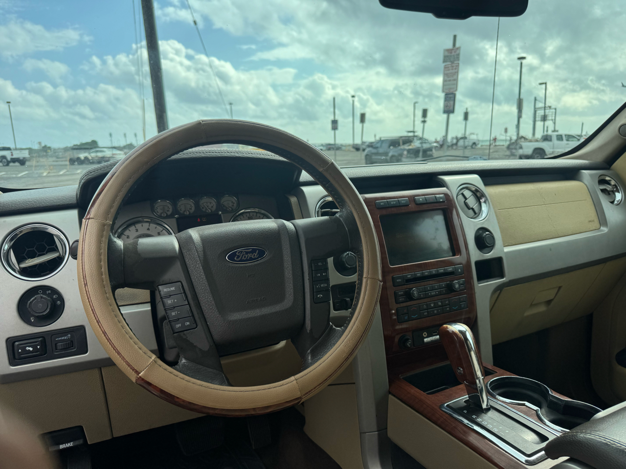 Ford F-150 Lariat SuperCrew 4WD 2009