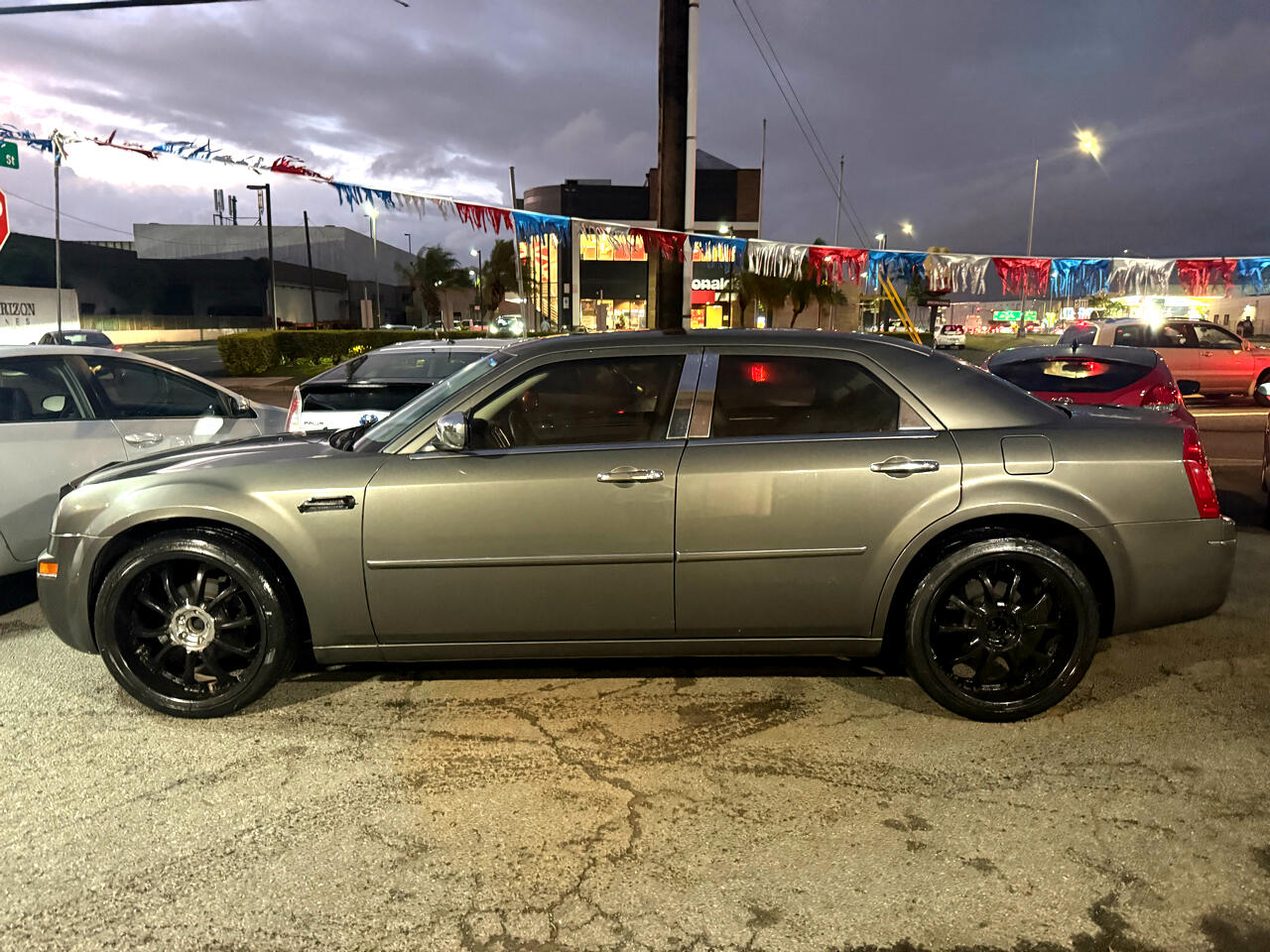 2010 Chrysler 300 Executive Series's photo