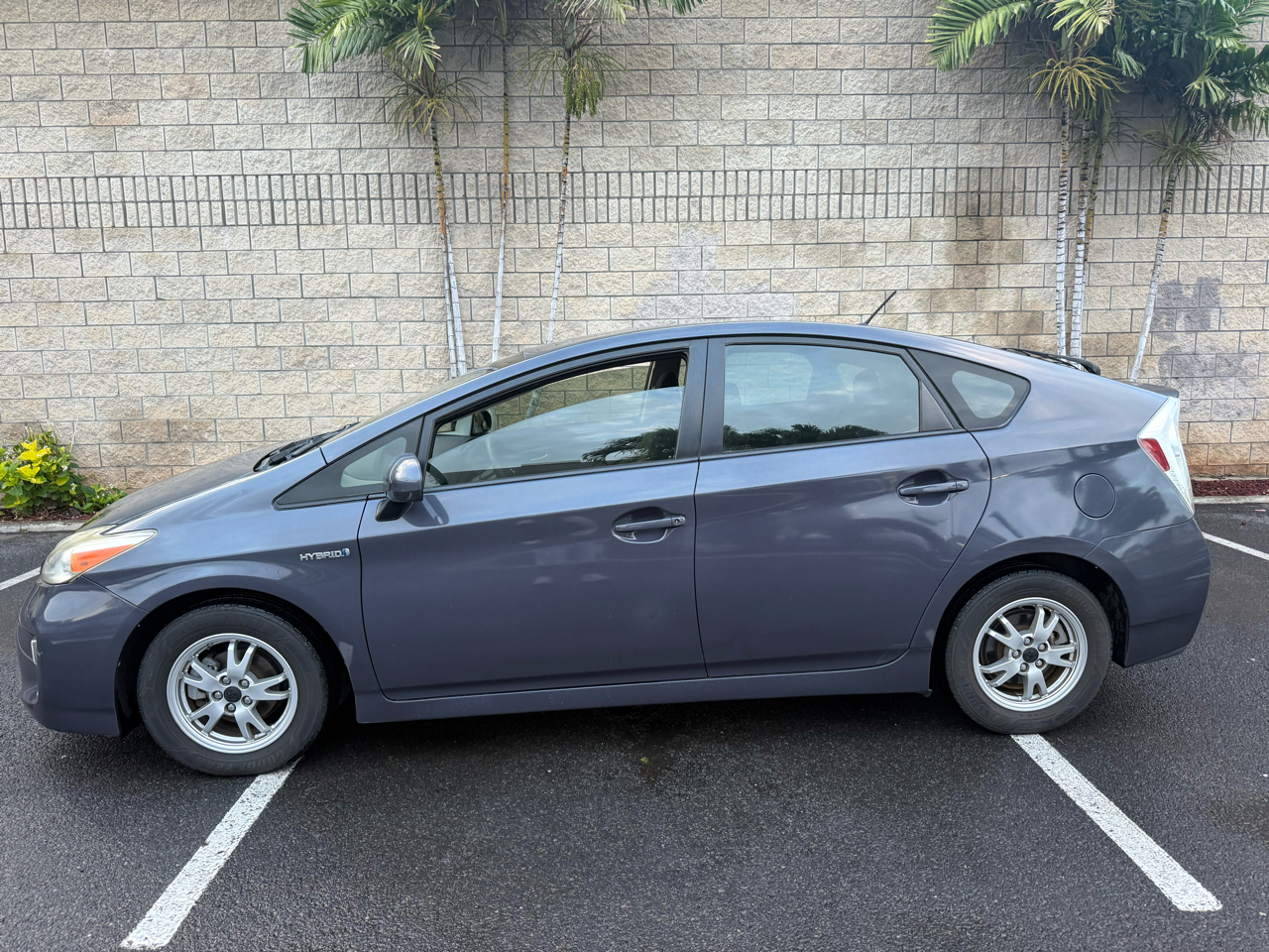 Toyota Prius Two 4D Hatchback 2015