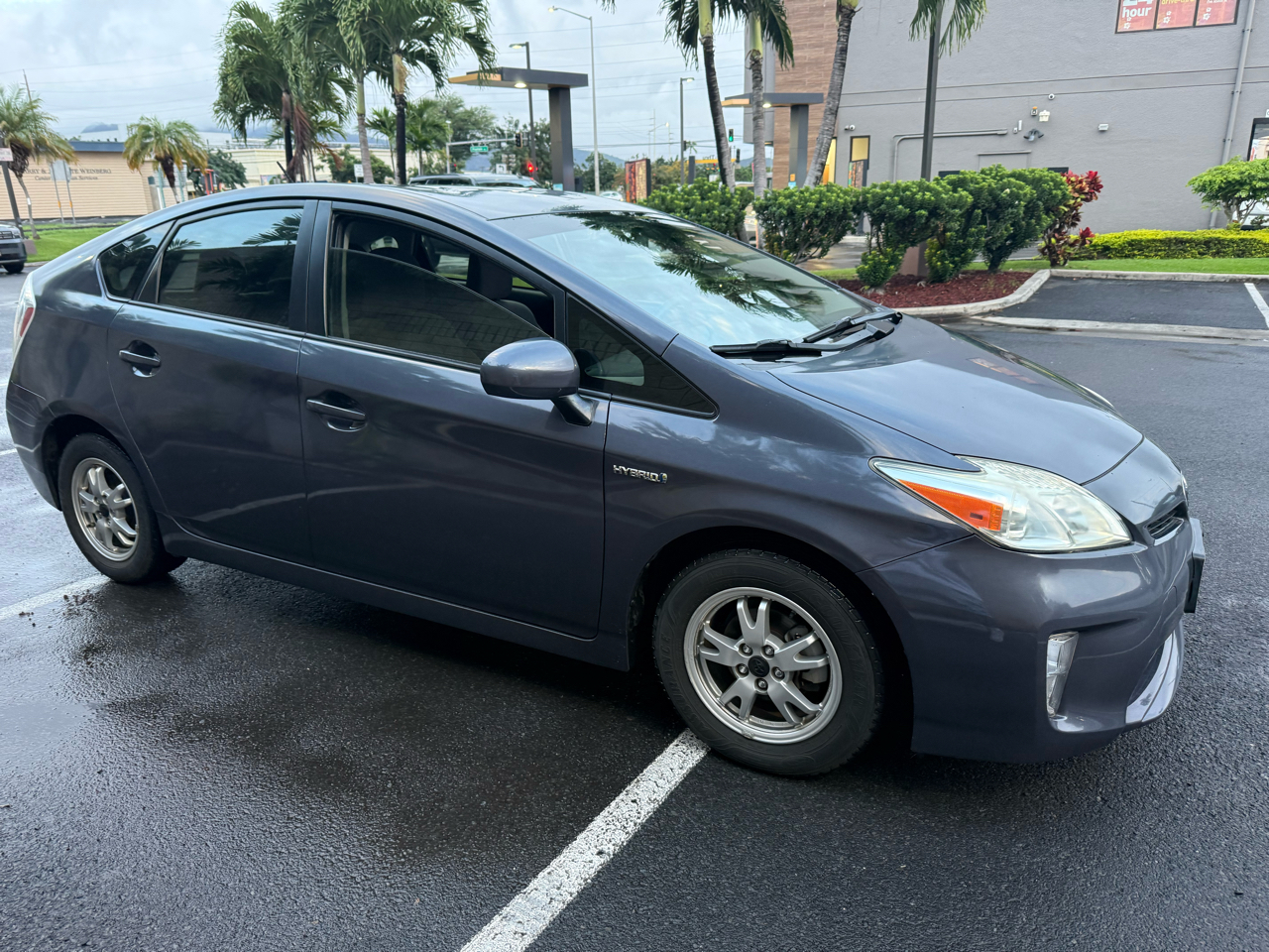 Toyota Prius Two 4D Hatchback 2015