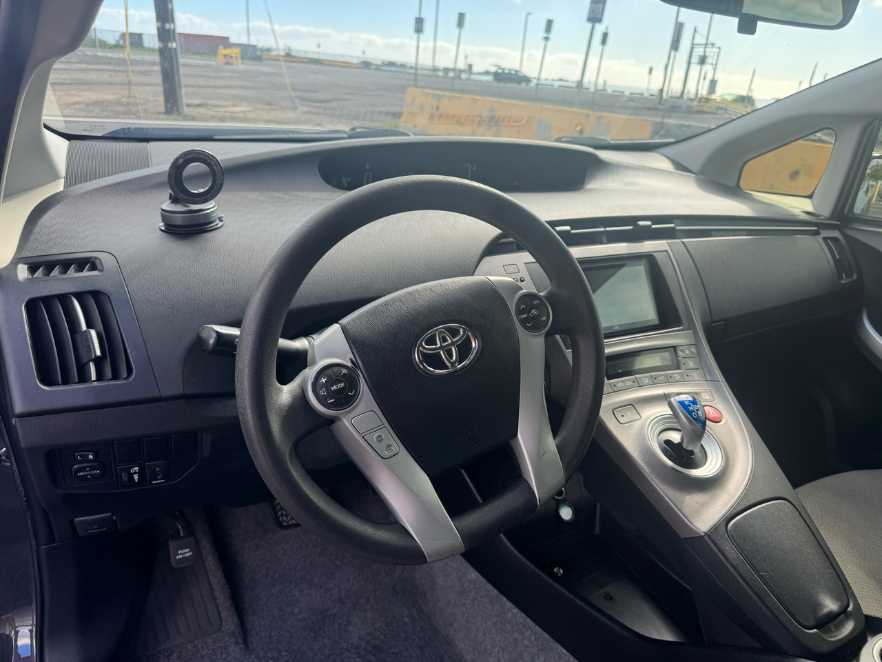 Toyota Prius Two 4D Hatchback 2015
