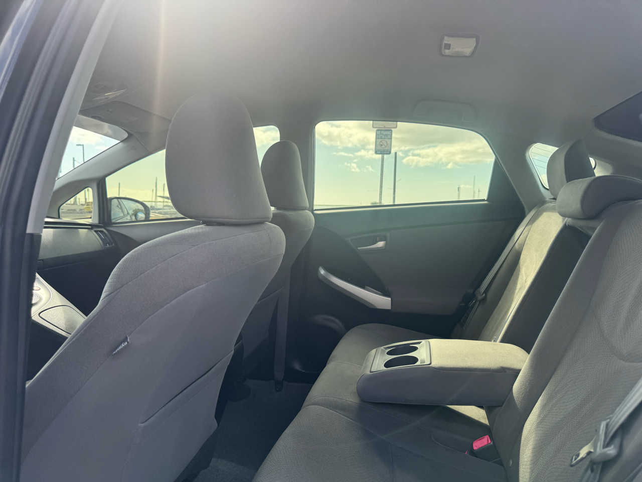 Toyota Prius Two 4D Hatchback 2015