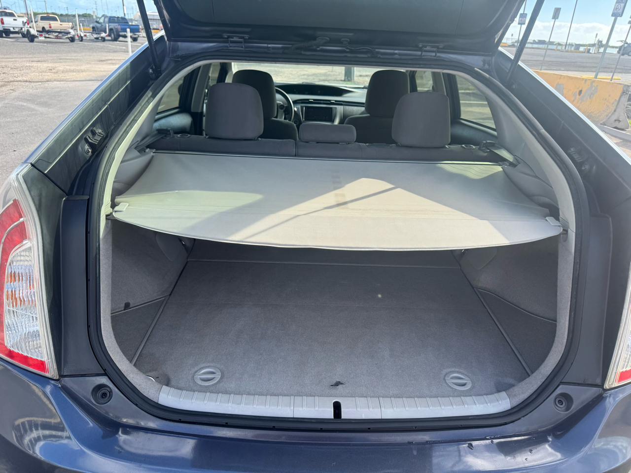 Toyota Prius Two 4D Hatchback 2015