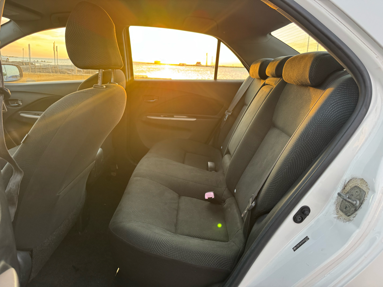 Toyota Yaris Sedan 4-Speed AT 2010