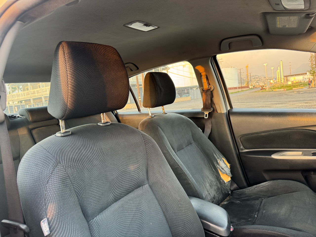 Toyota Yaris Sedan 4-Speed AT 2010