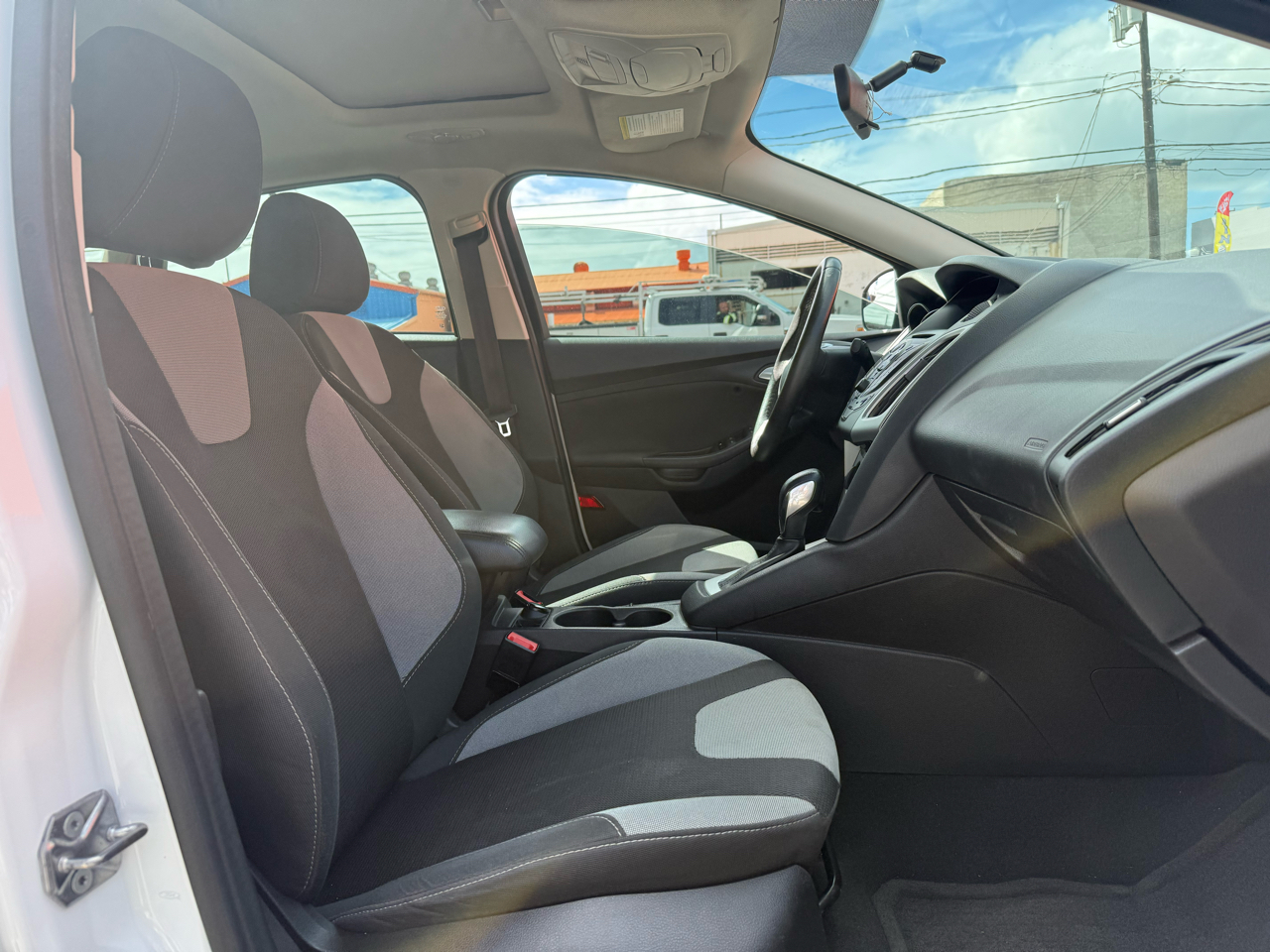 Ford Focus SE Sedan 2014