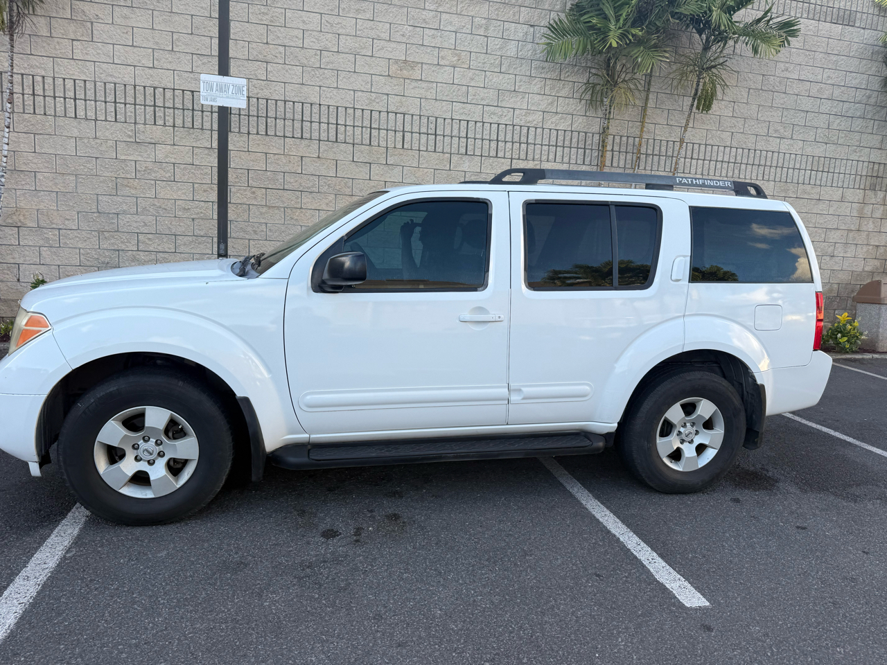 Nissan Pathfinder LE 2WD 2006