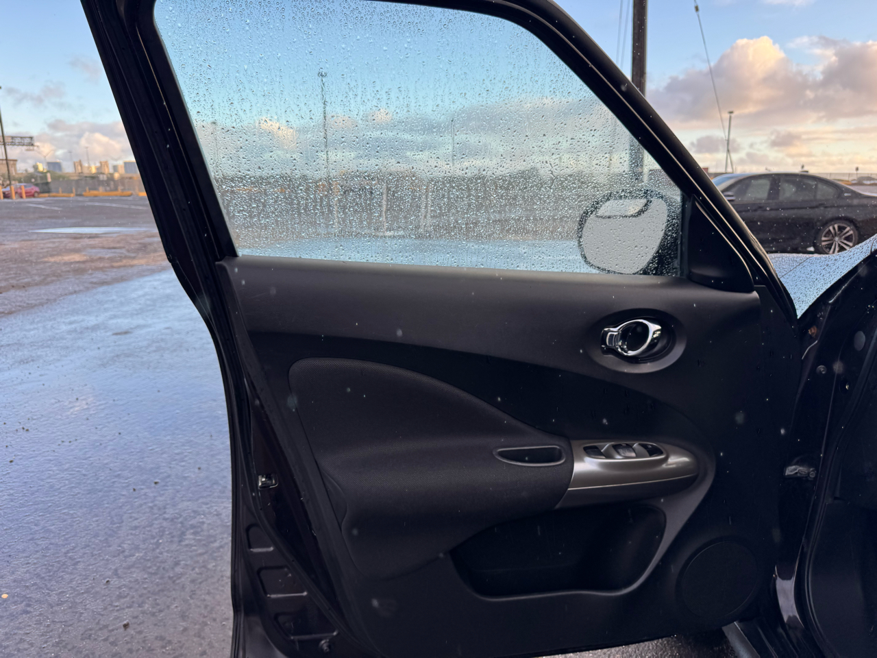 Nissan Juke SV 4D Hatchback 2014