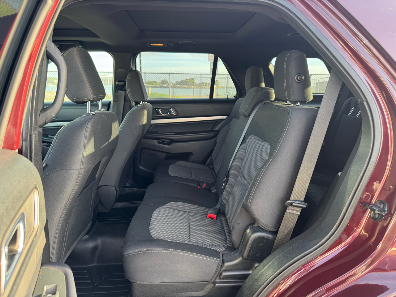 Ford Explorer XLT 2WD 2018