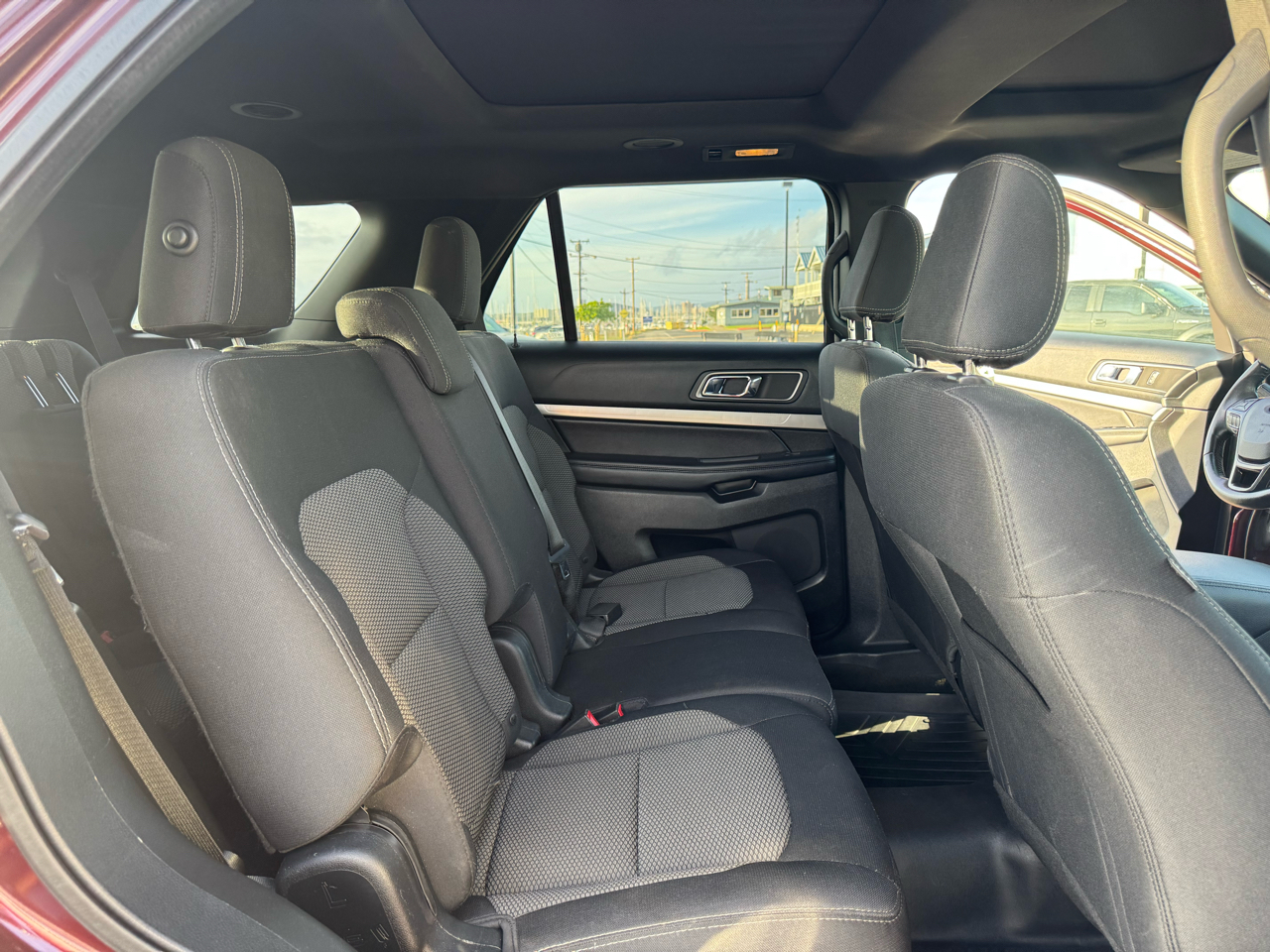 Ford Explorer XLT 2WD 2018