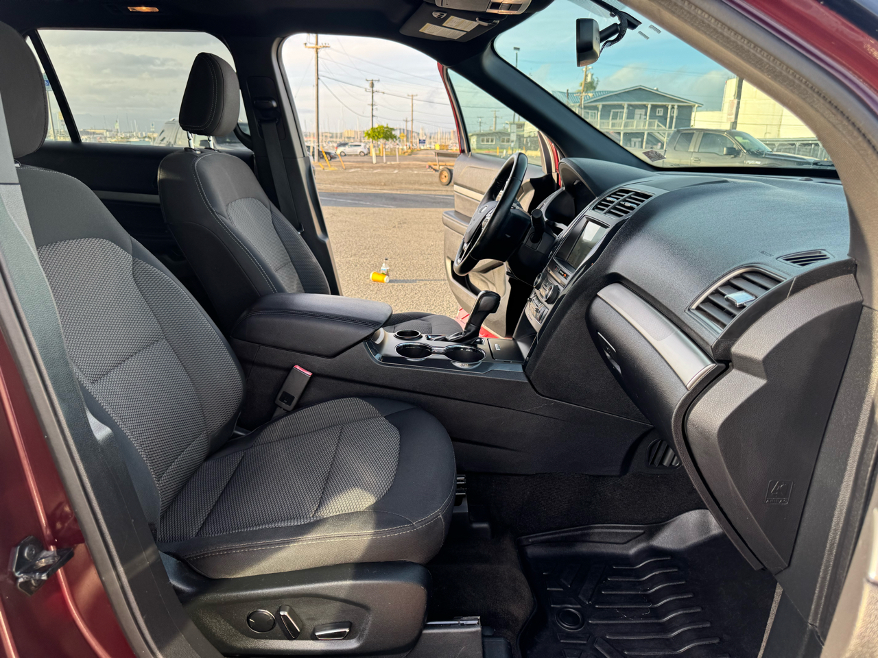 Ford Explorer XLT 2WD 2018