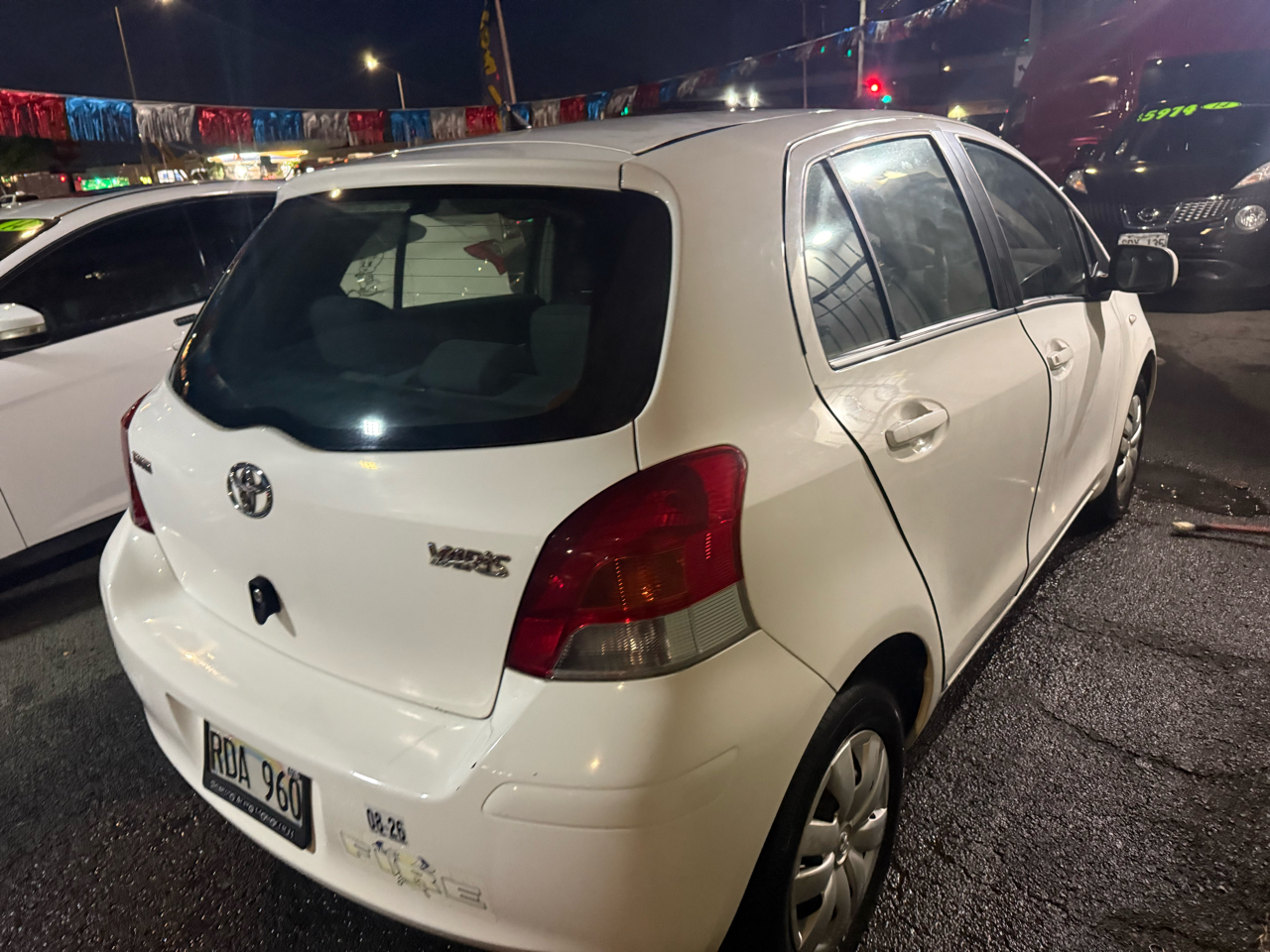 Toyota Yaris LE 4D Hatchback 2010