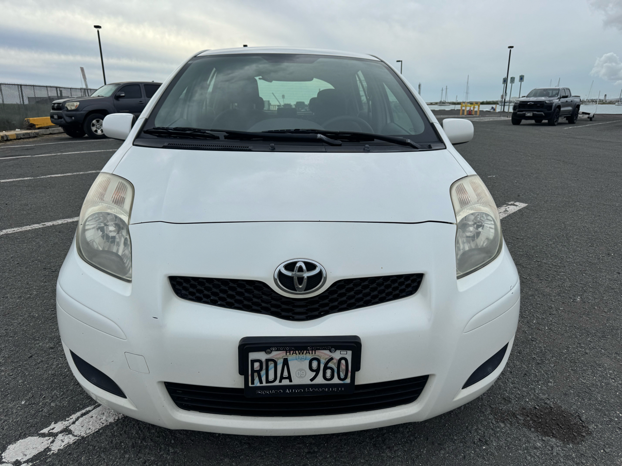 Toyota Yaris LE 4D Hatchback 2010