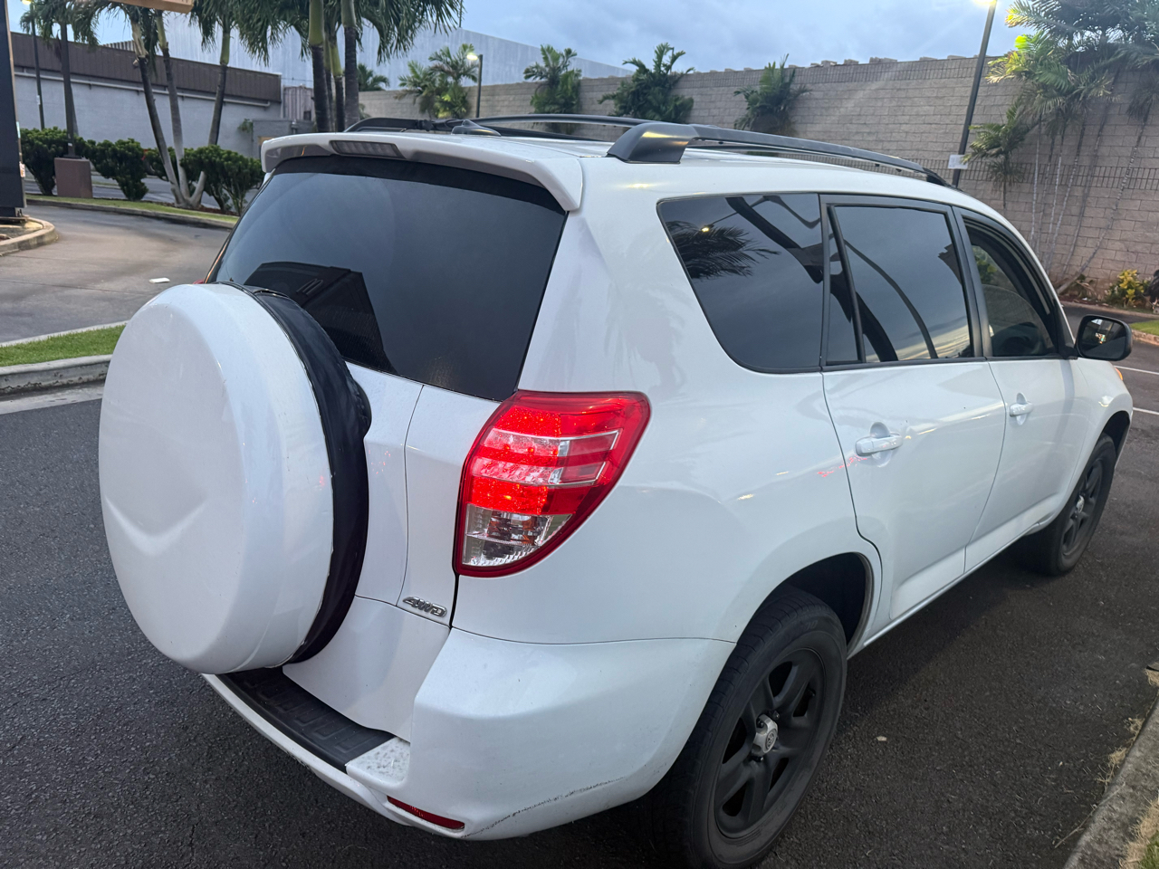 Toyota RAV4 Base I4 4WD with 3rd Row 2011