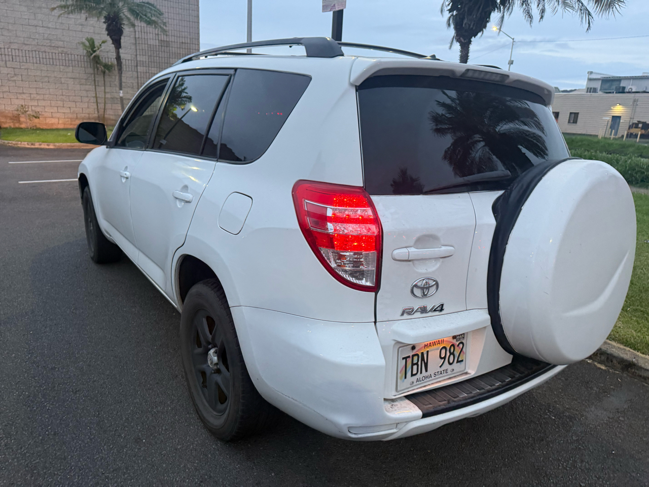 Toyota RAV4 Base I4 4WD with 3rd Row 2011