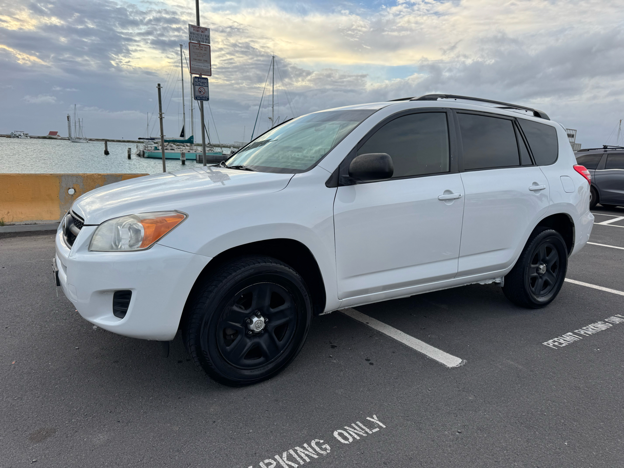 2011 Toyota RAV4 Base I4 4WD with 3rd Row