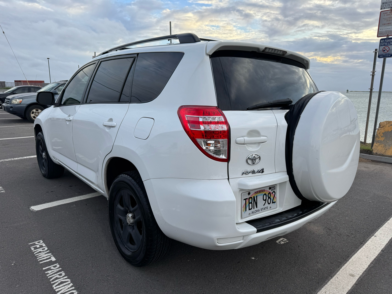 Toyota RAV4 Base I4 4WD with 3rd Row 2011