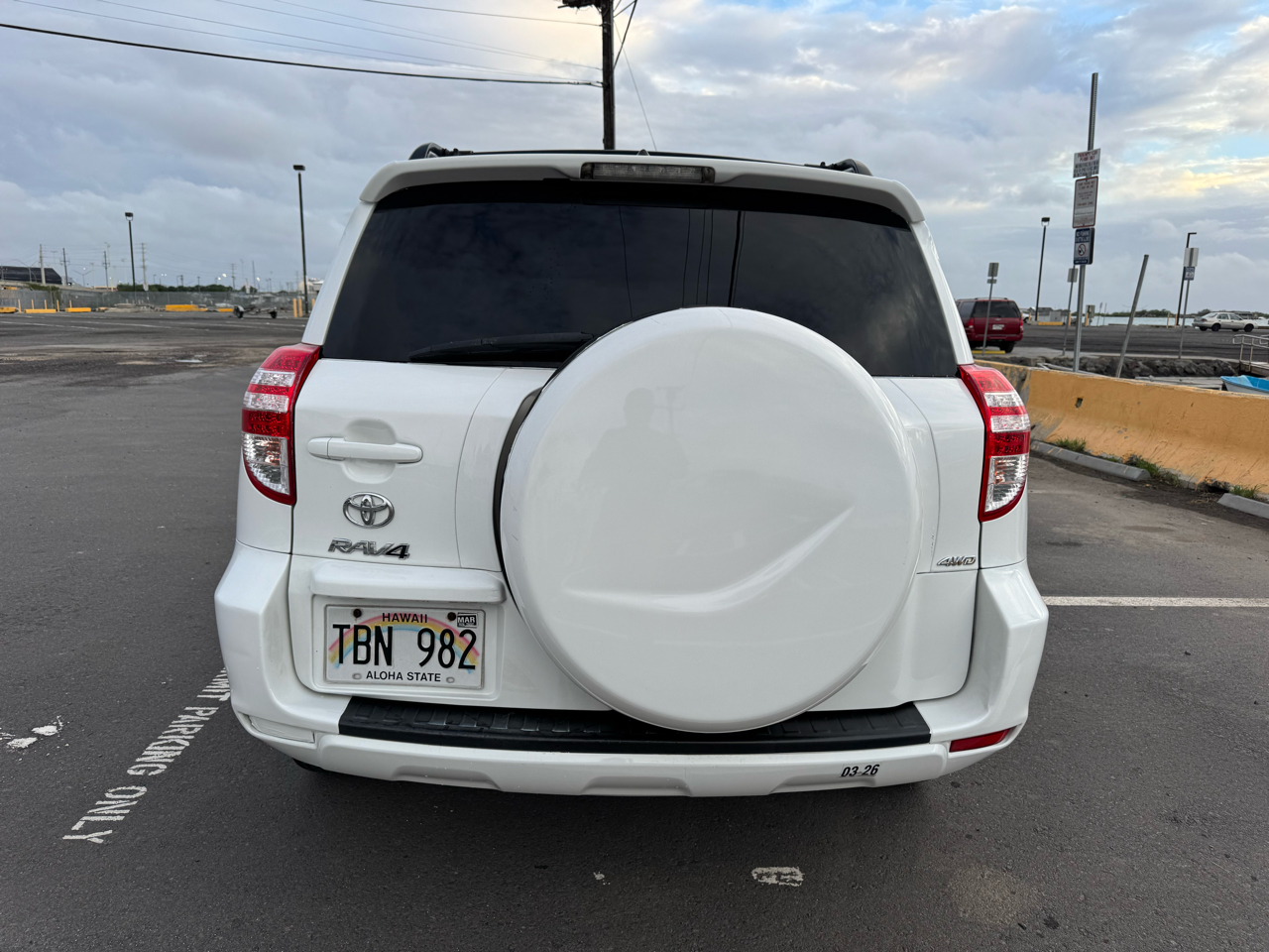 Toyota RAV4 Base I4 4WD with 3rd Row 2011