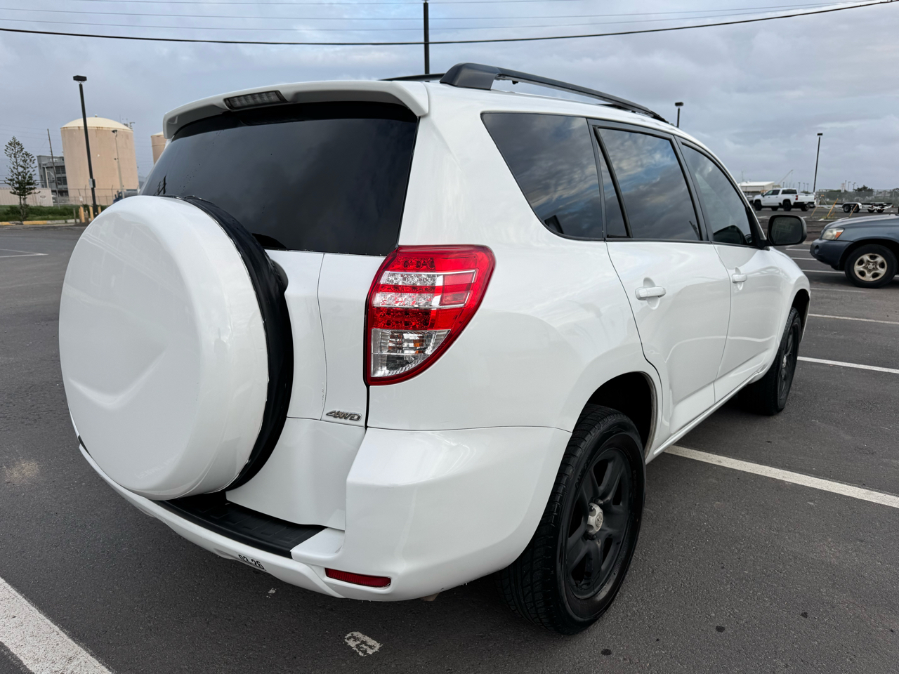 Toyota RAV4 Base I4 4WD with 3rd Row 2011