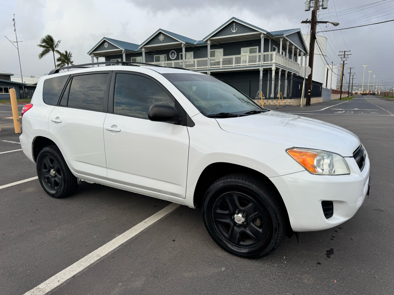 Toyota RAV4 Base I4 4WD with 3rd Row 2011