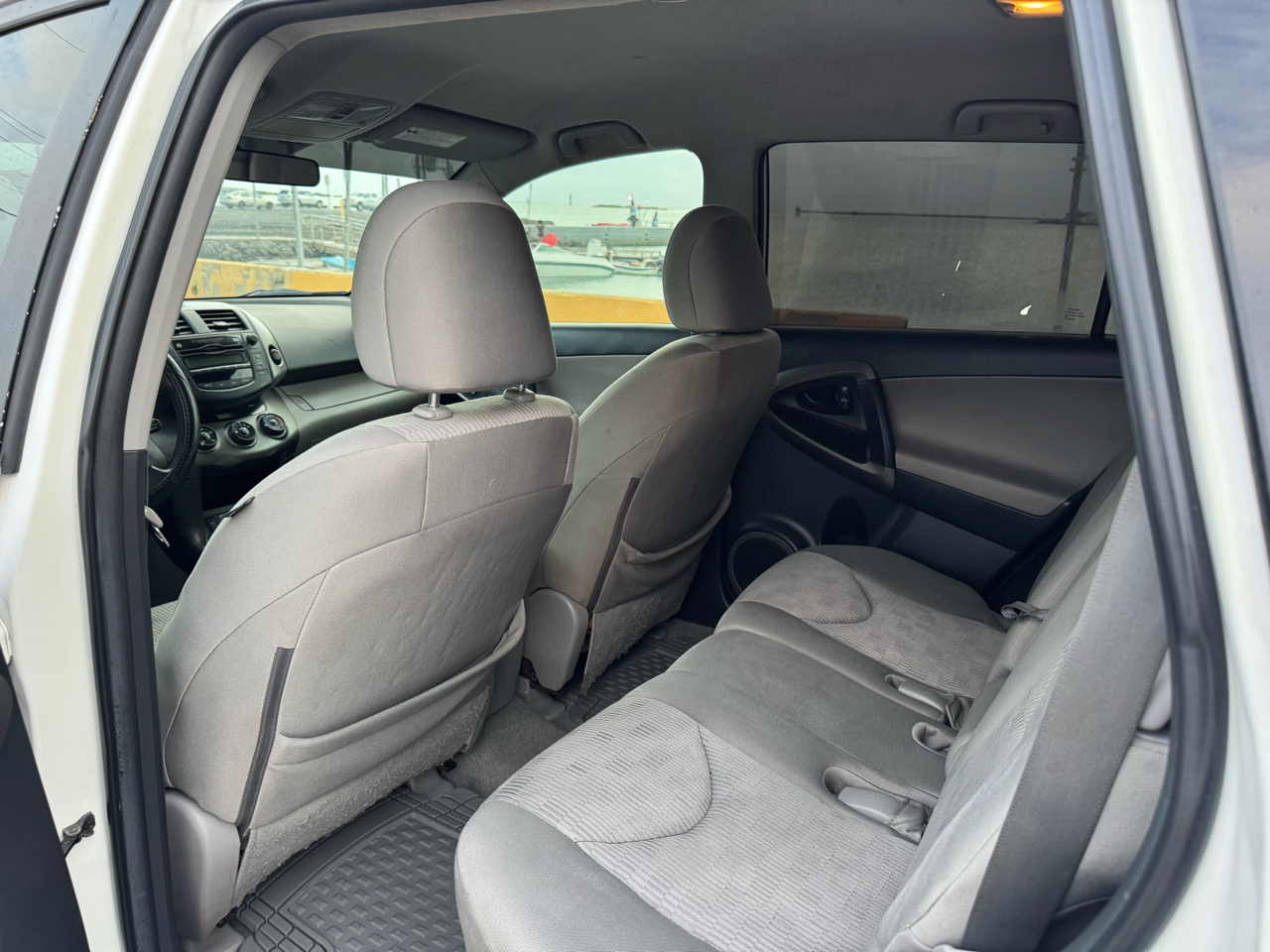 Toyota RAV4 Base I4 4WD with 3rd Row 2011