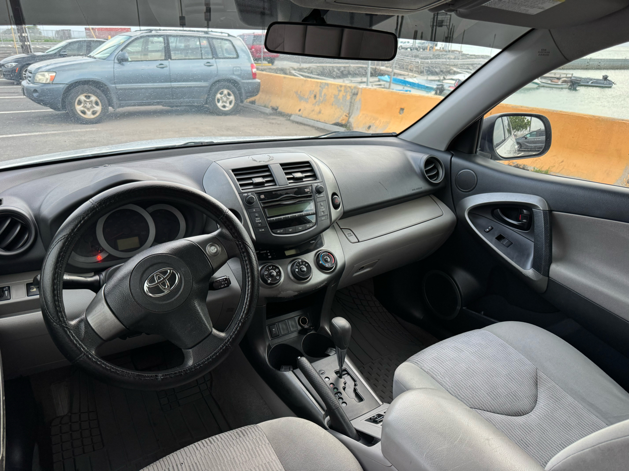 Toyota RAV4 Base I4 4WD with 3rd Row 2011