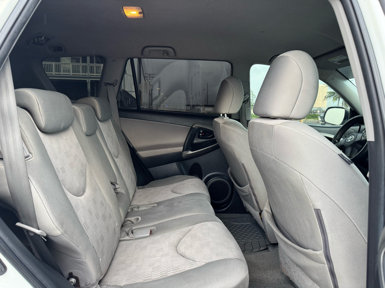 Toyota RAV4 Base I4 4WD with 3rd Row 2011