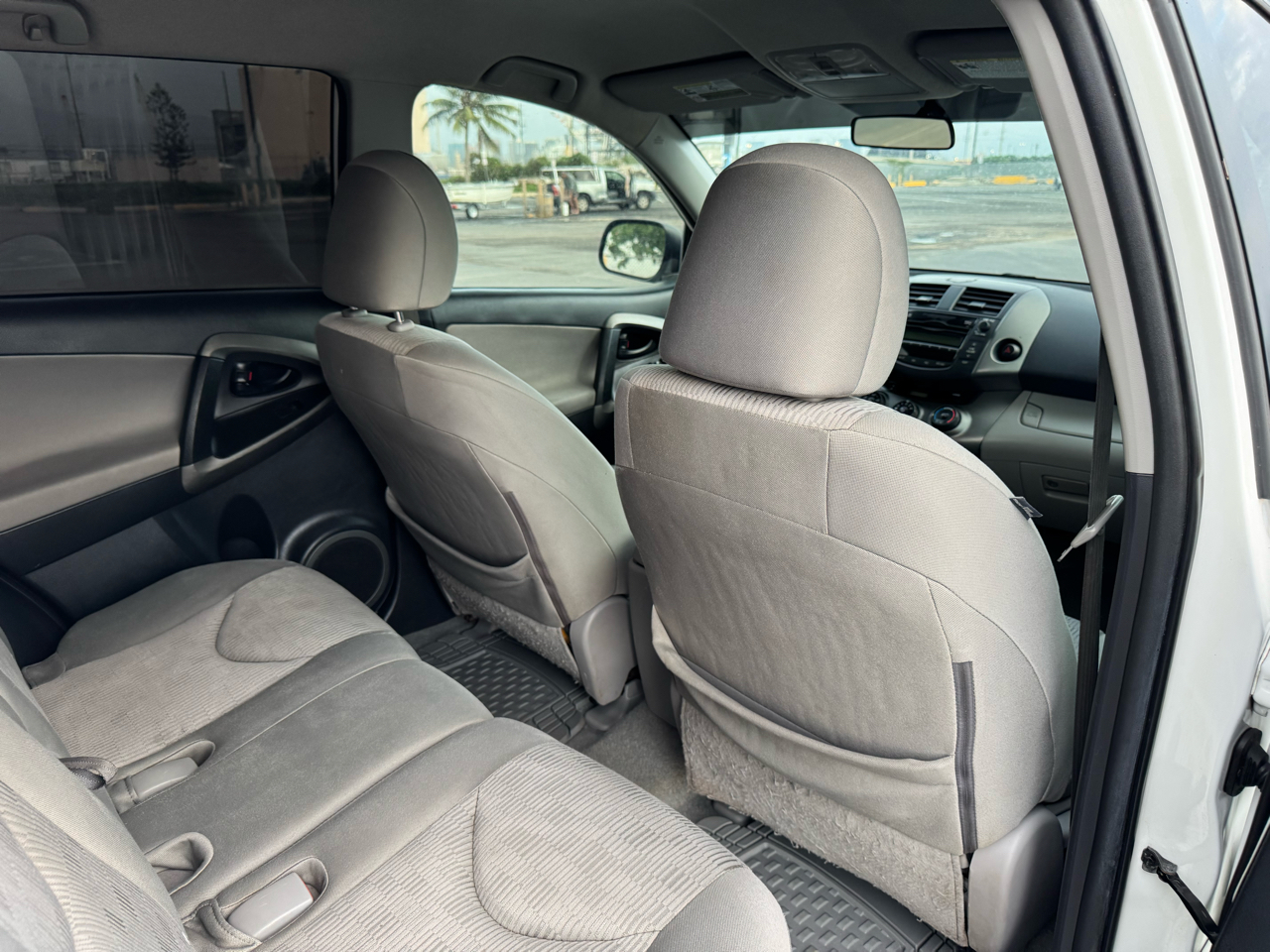 Toyota RAV4 Base I4 4WD with 3rd Row 2011