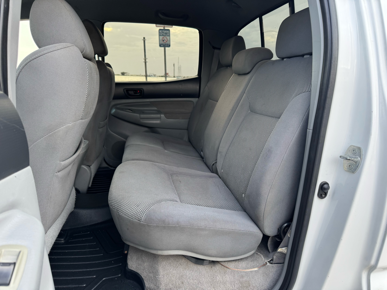 Toyota Tacoma PreRunner Double Cab V6 Auto 2WD 2006