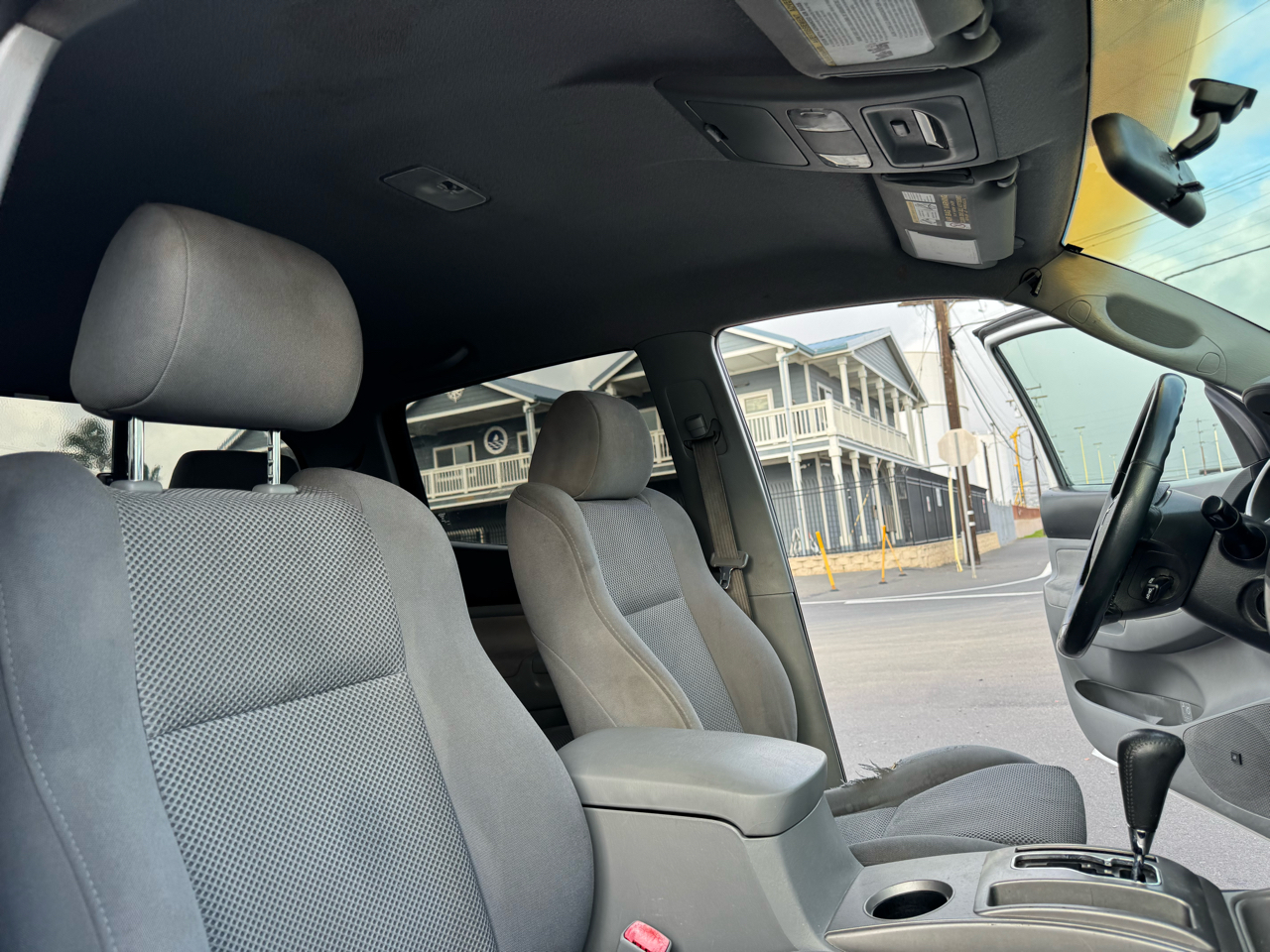 Toyota Tacoma PreRunner Double Cab V6 Auto 2WD 2006