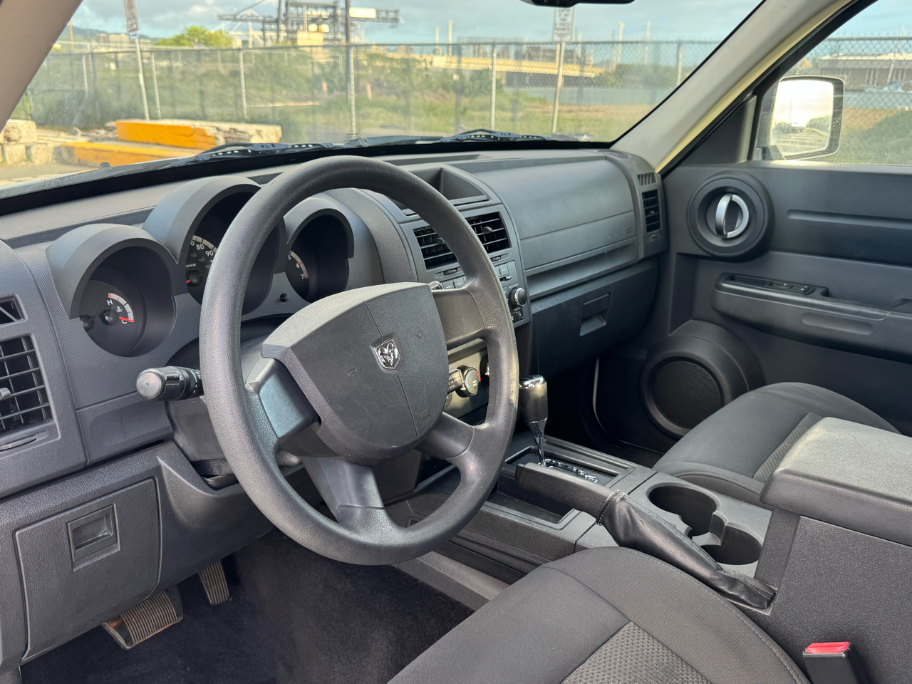 Dodge Nitro Heat 2WD 2011